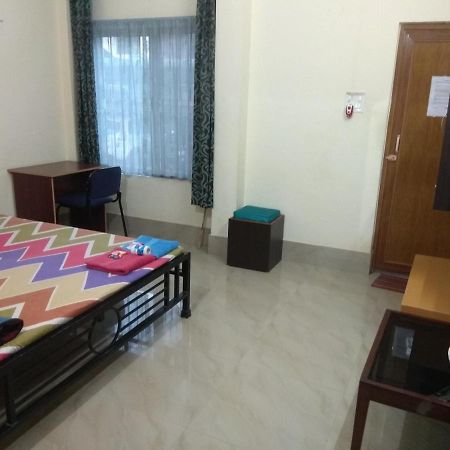 Hotel Cozy Living Guwahati Zewnętrze zdjęcie